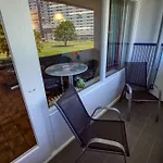 - Haus O, App 0o0104 *