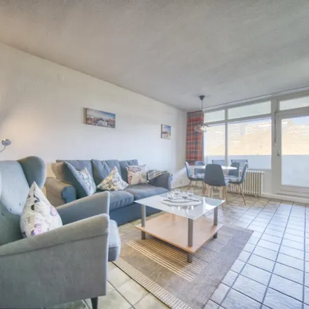 - Haus O, App 0o0104 Apartment *