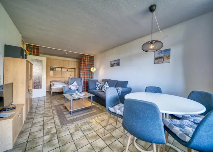 - Haus O, App 0o0104 *